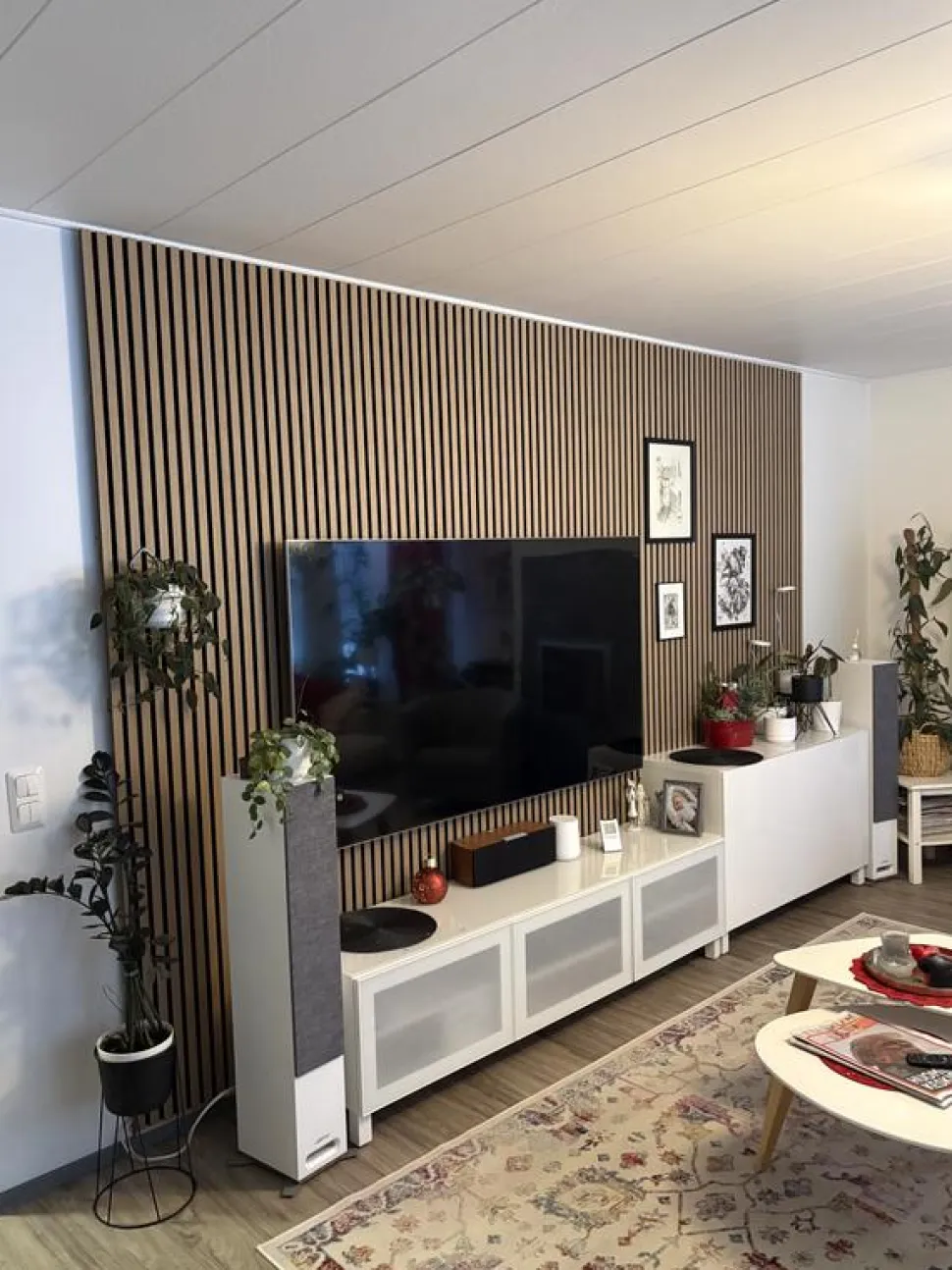 Akustiikkalevy Aarni rimapaneeli, 21x605x2400mm, öljytty tammi puuviilu