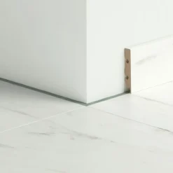 Jalkalista vinyylille Pergo Beige Valley Oak, 240cm