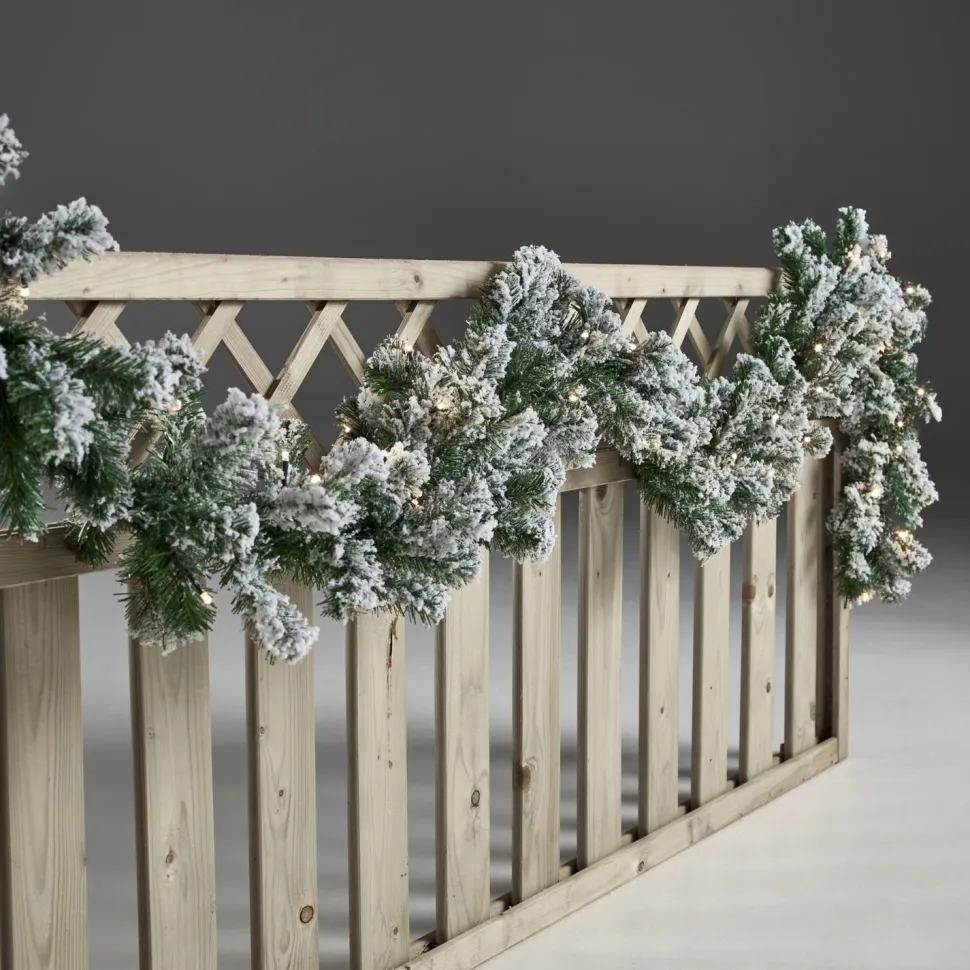 Jouluköynnös Nordic Winter 270cm LED-valoilla ja lumella