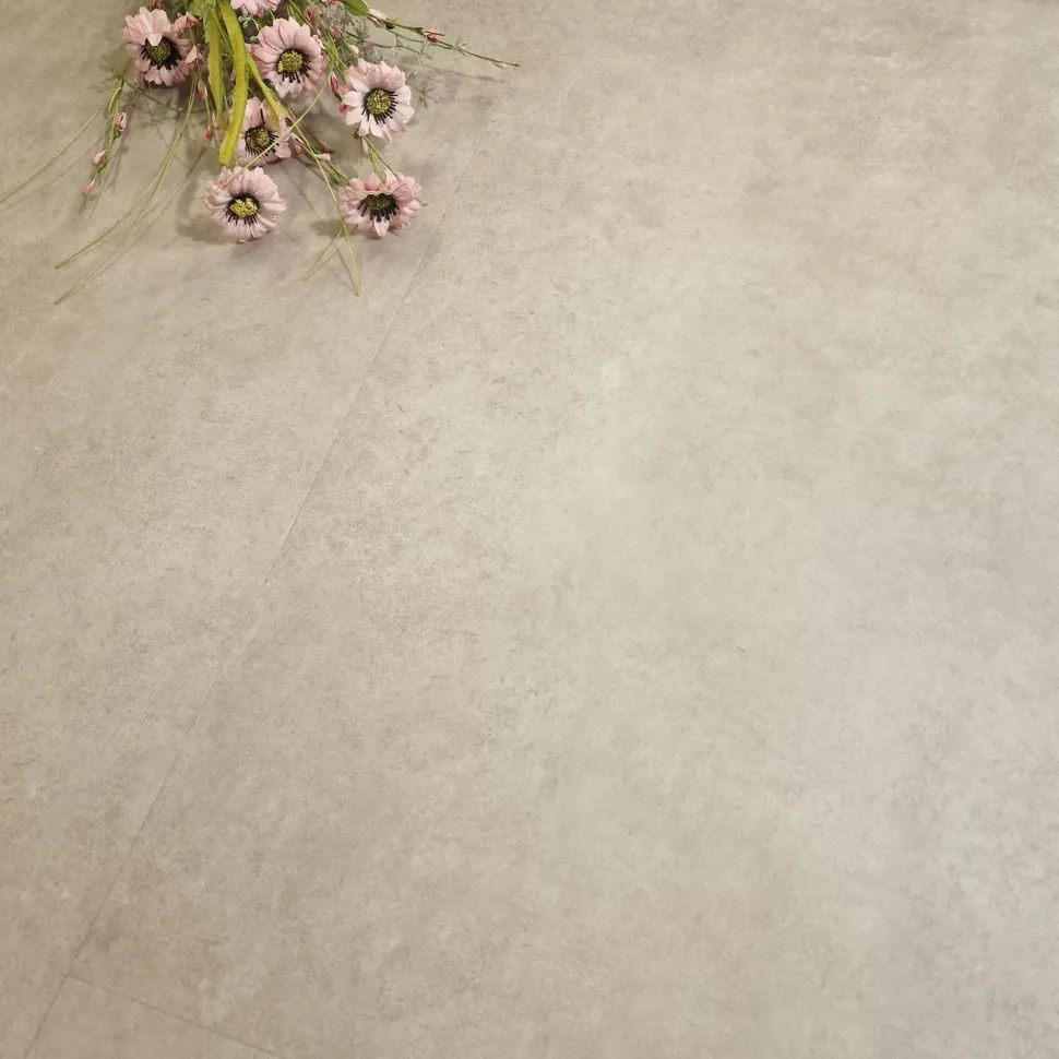 Kivikomposiittivinyylilaatta DomusFlooring Sammon kätkökivi, integroitu askeläänieriste