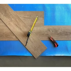 Kivikomposiitti vinyylilankku DomusFlooring Hattara tunturipuu 4x180x1220mm