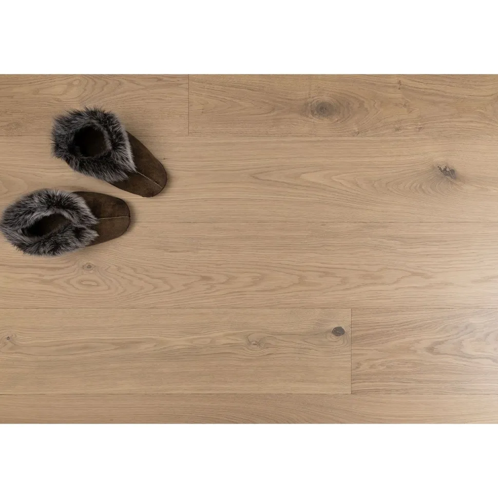 Kovetettu puulattia Bjelin Tammi Hasslarp 3.0 Misty White, mattalakattu, eri kokoja