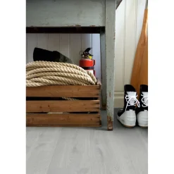 Laminaatti Pergo Visby Limed Grey Oak
