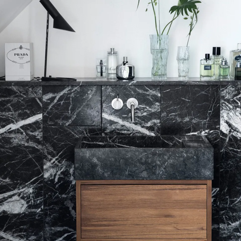 Lattialaatta Arredo Nero Marquina 15.2x15.2cm, kiillotettu, musta