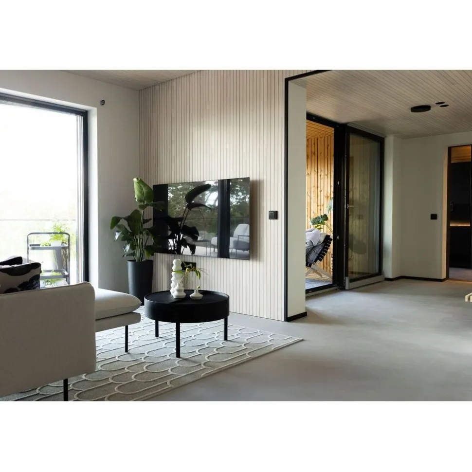 Mikrosementtipaketti Basebeton kuivatilaan betonilattian päälle, eri värejä