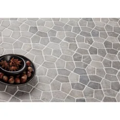 Mosaiikkilaatta Qualitystone Pentagon Mini Light Grey, 30x50mm
