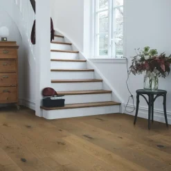 Parketti Pergo Lofoten Saddle Brown Oak, ekstramattalakattu