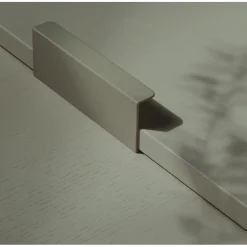 Profiilivedin Toniton x Beslag Design Hide 120 eri värejä