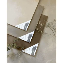 Sisustuslaasti Dekofloor Concret märkätilaan eri värejä
