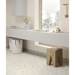 Vinyylimatto Tarkett iQ Surface Rouge Airy leveys 2 m